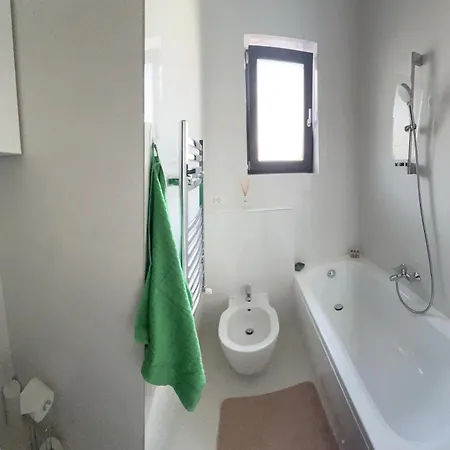 Cathedral Uptown-urban Comfort With Balcony * Βουκουρέστι